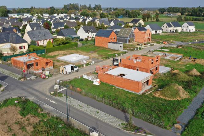 Houses under construction in Hédé-Bazouges (Ille-et-Vilaine), in October 2022. 