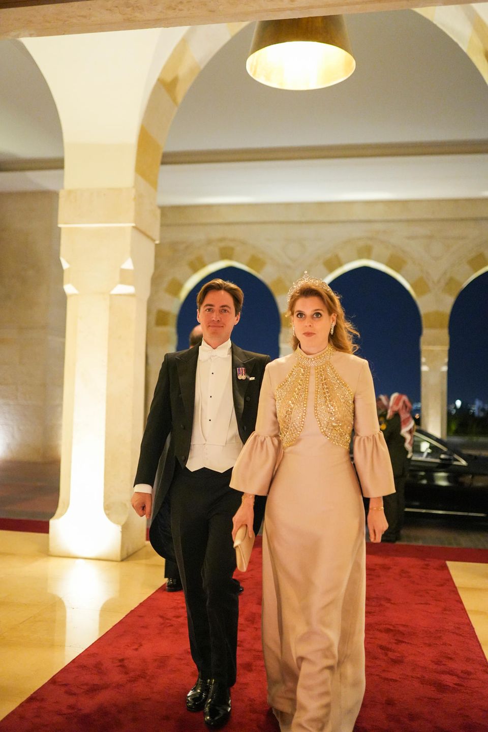 Princess Beatrice and Edoardo Mapelli Mozzi in the evening on their way to the state banquet