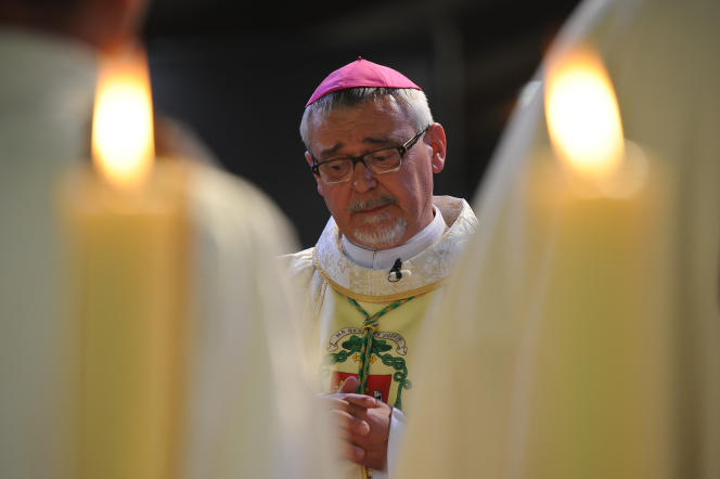 The Bishop of La Rochelle Georges Colomb, during his episcopal ordination by the Archbishop of Paris, on May 5, 2016, at the Parc des expositions in La Rochelle.