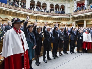 The entire Federal Council freshly sworn in for 2012.