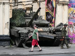 Rostov-on-Don: Wagner troops fighters stationed a tank in the city.