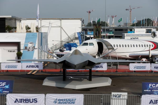 A model of the Future Air Combat System (SCAF), developed by France, Germany and Spain, on June 19 at the Paris Air Show.