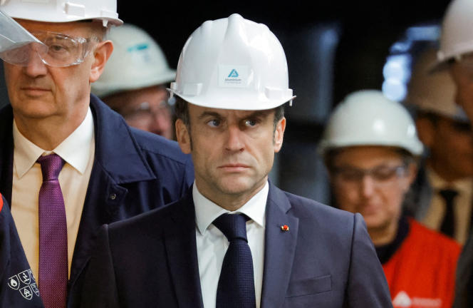 Emmanuel Macron, in Dunkirk (North), May 12, 2023. The city was chosen by the Taiwanese company ProLogium to build a battery factory there.