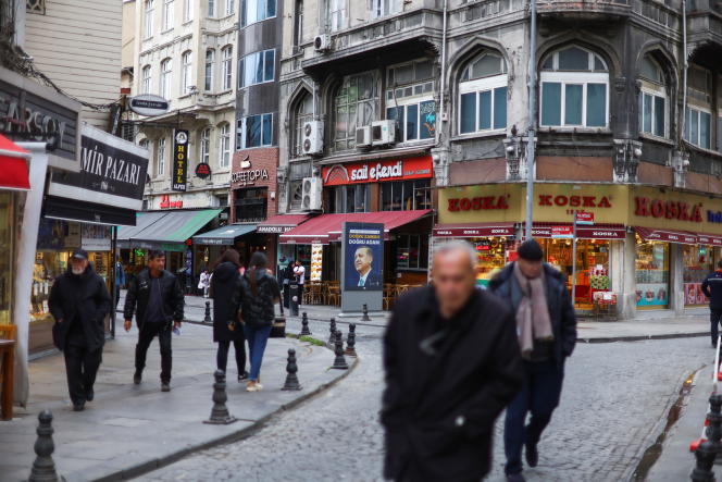 In a street in the Fatih district, in Istanbul (Turkey), on May 12, 2023.