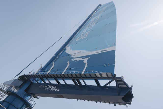 The SolidSail rigid sail, manufactured by Chantiers de l'Atlantique, presented at the Wind for Goods show in Saint-Nazaire on June 1 and 2.