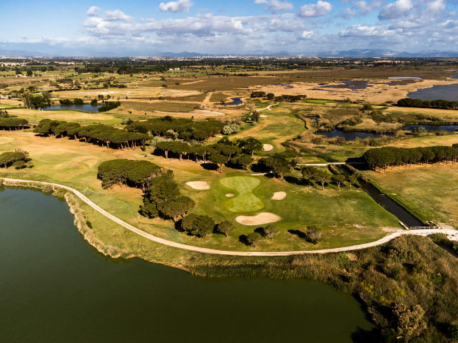 The golf course of Saint-Cyprien (Pyrénées-Orientales), on May 10, 2023, when the department went into crisis level linked to drought.