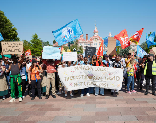 The demonstration of Disneyland Paris employees belonging to the Anti-Inflation Movement, in Marne-la-Vallée, on June 3.