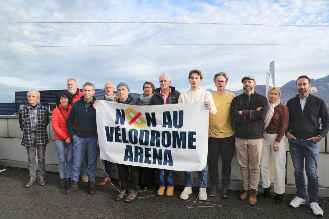Members of the Non collective at the Arena velodrome, in La Roche-sur-Foron, on January 12.