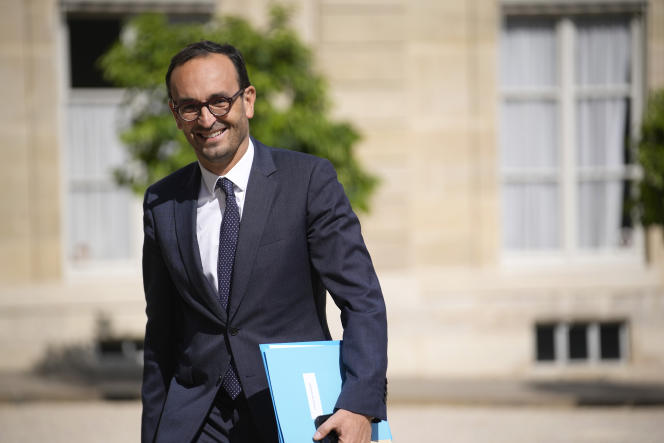 Thomas Cazenave, minister delegate in charge of public accounts, arrives at his first council of ministers, on July 21, 2023, at the Elysée, in Paris.