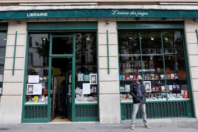The Parisian bookstore L'Ecume des pages, November 2, 2020.