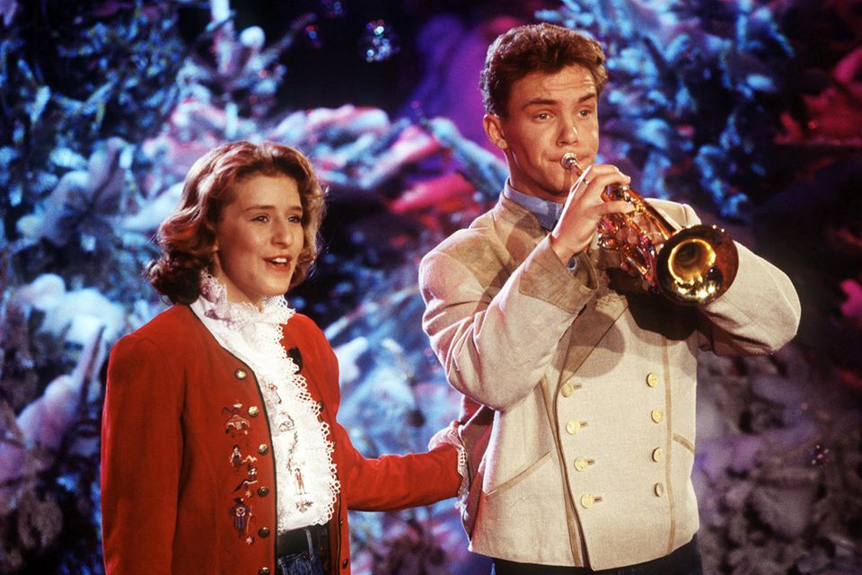 Stefanie Hertel and Stefan Mross appearing on the show "When the music plays" in 1998.  