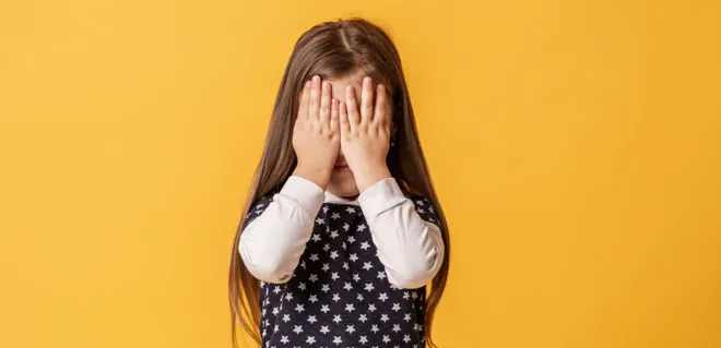 Shy child: 10 hurtful phrases not to say