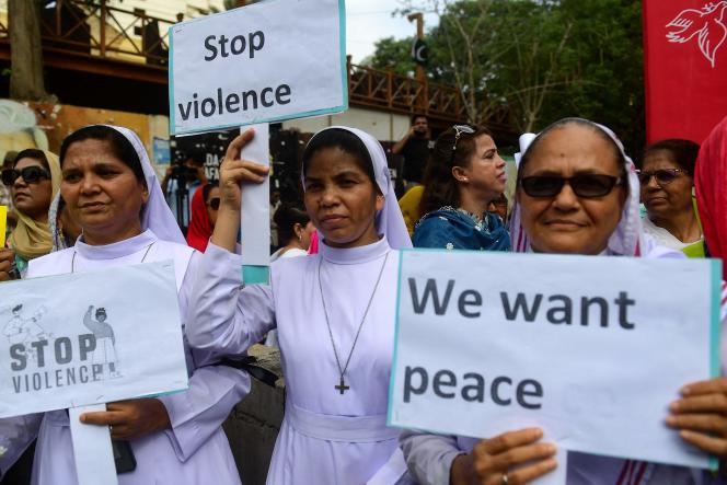 Civil society activists and members of the Christian community demonstrate to condemn the attacks on churches and homes of Christians in Pakistan, in Karachi on August 18, 2023. 