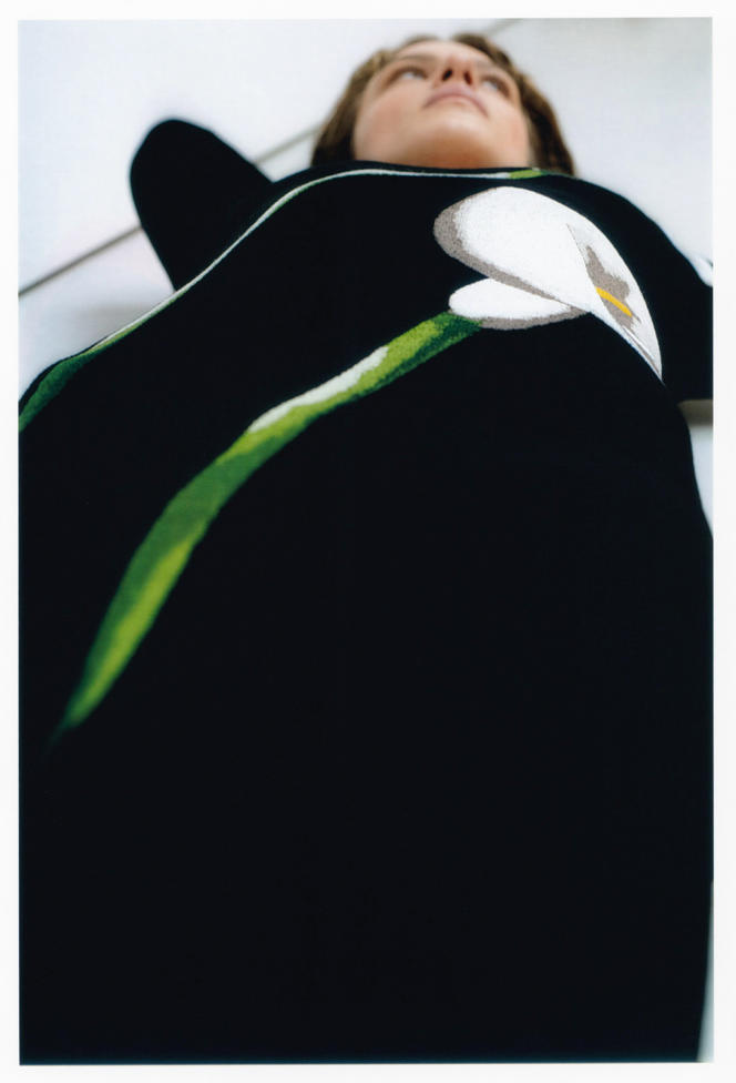   Long black backless dress, jacquard with floral pattern, Lanvin, €2,190.