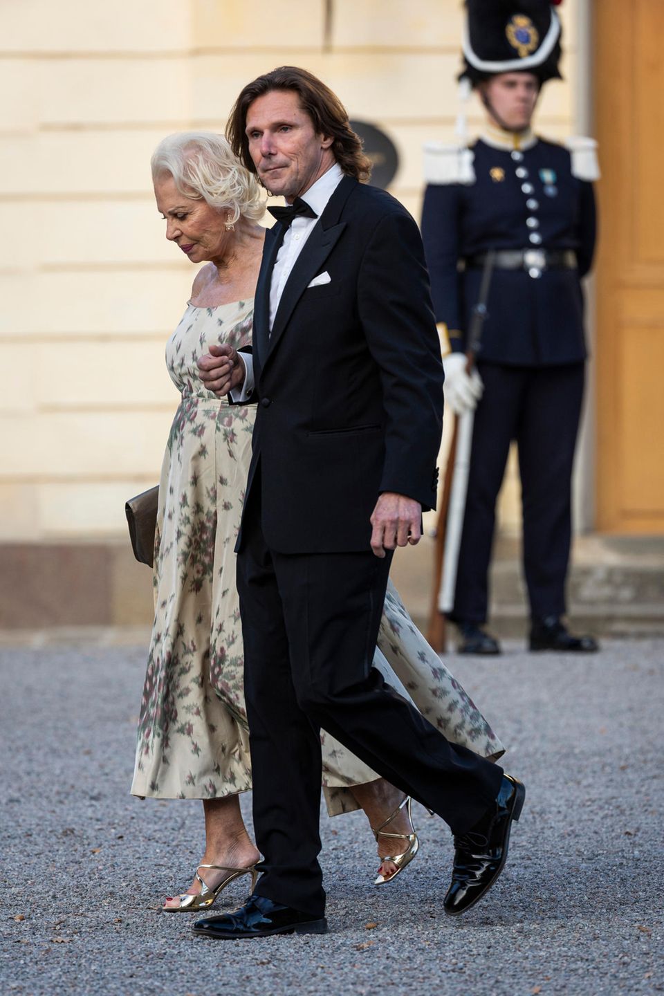 Eva O'Neill and Patrick Sommerlath strolled side by side to the Drottningholm Palace Theater.
