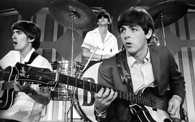 Paul McCartney and his Höfner 500/1 bass during rehearsals for the Beatles' 1964 American tour.
