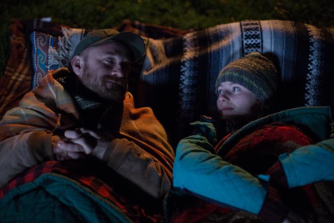 Will (Ben Foster) and his daughter Tom (Thomasin McKenzie) in “Leave No Trace” (2018), by Debra Granik.
