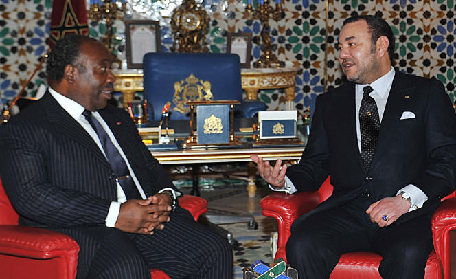 Former Gabonese President Ali Bongo and the King of Morocco, Mohammed VI, in Marrakech, in December 2011.