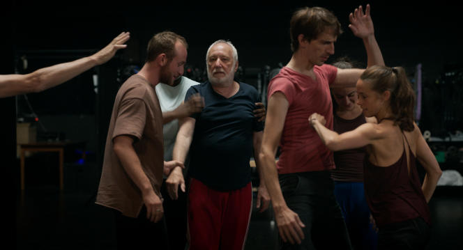 Germain (François Berléand, center) in “Last Dance!”  », by Delphine Lehericey.