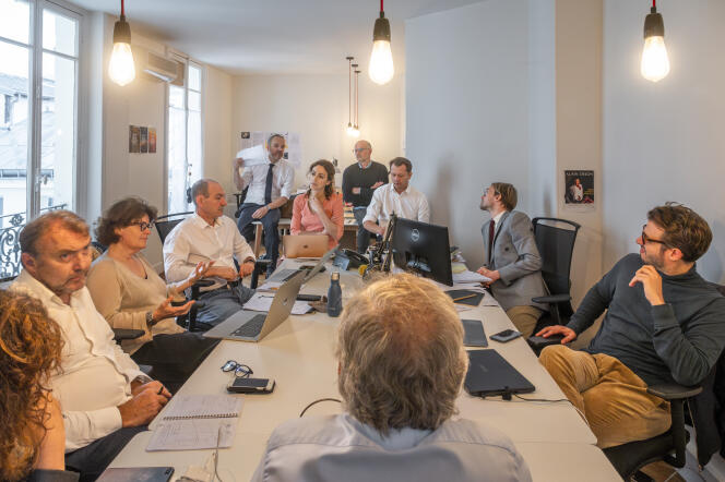 Bruno Jeudy, deputy director of the “Tribune Dimanche”, in front of the editorial staff, October 3, 2023.