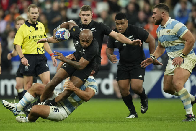  Mark Telea's teammates, very prominent on Friday evening, had no trouble defeating the Argentinians in the semi-final of the Rugby World Cup, on October 20, 2023, at the Stade de France.