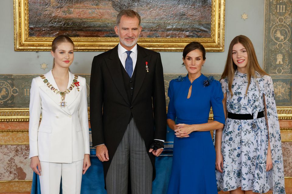 Even after Princess Leonor was sworn in, Queen Letizia only managed a rather forced smile.