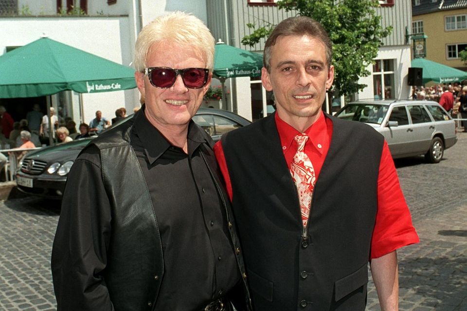 Heino's biological son Uwe Kramm (right, here 2001) inherits nothing from Hannelore and only the compulsory share from his father.