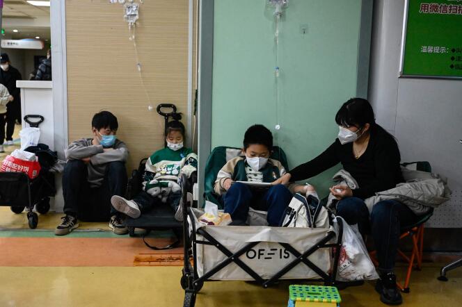 Children receive an infusion at a pediatric hospital in Beijing on November 23, 2023. 