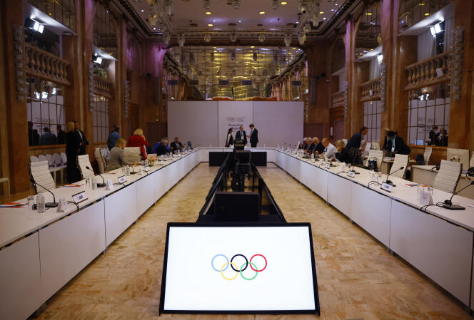 Meeting of the Executive Commission of the International Olympic Committee, at the Salon Hoche, in Paris, November 29, 2023.