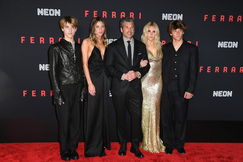 Patrick Dempsey with his family on the red carpet
