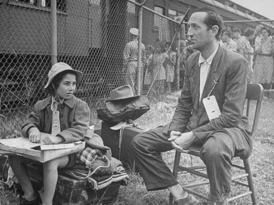 Viktor Frankl sitting with his daughter.