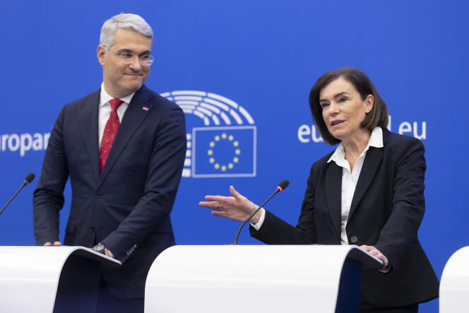 Romanian MEP Dragos Pislaru (Renew Europe) and Italian MEP Elisabetta Gualmini (Socialists and Democrats), during a press conference, Wednesday December 13, in Strasbourg. 