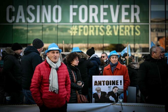 A demonstration organized by unions to support the Casino supermarket brand, in financial difficulty, and its employees, in Saint-Etienne, on December 17.