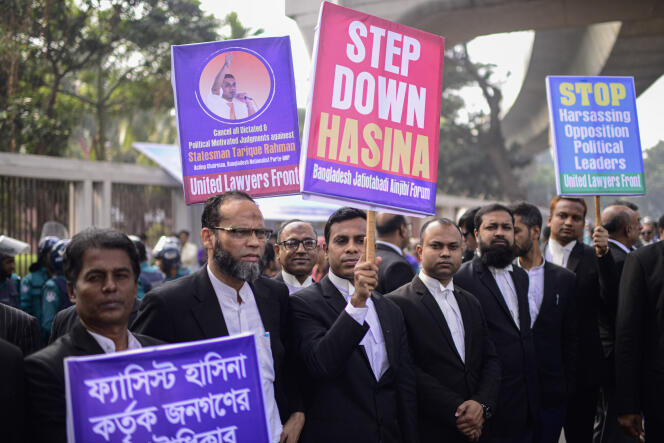 Lawyers close to the Bangladesh Nationalist Party (BNP) demonstrate on the occasion of International Human Rights Day in Dhaka, Sunday, December 10, 2023. 