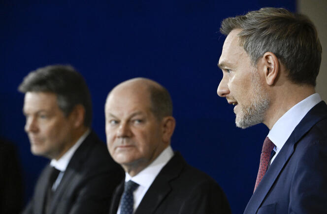 From left to right, German Minister for Economic Affairs and Climate Protection Robert Habeck, German Chancellor Olaf Scholz and Finance Minister Christian Lindner on December 13 at the Berlin Chancellery.