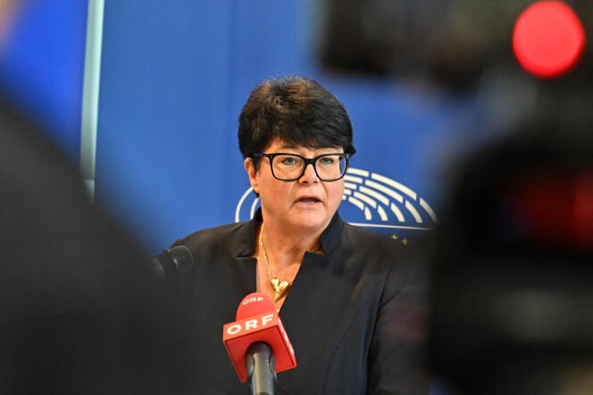 German MEP Sabine Verheyen (European People's Party, right), during a press conference at the European Parliament, in Budapest (Hungary), November 4, 2022.