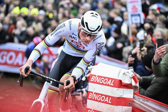 Dutch rider Mathieu Van der Poel competes in the Antwerp stage of the Cyclo-cross World Cup, December 23, 2023.