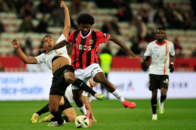 Nigerian striker from Nice, Terem Moffi, against Lens, December 20, 2023.
