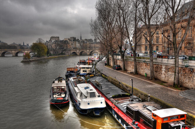 The quays of the Seine, near the Ile de la Cité, in the 5th arrondissement of Paris.