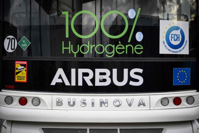 A hydrogen bus during the inauguration of a green hydrogen production and distribution station at Toulouse-Blagnac airport, December 4, 2023.