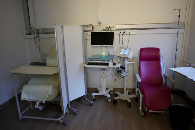 A room where instrumental abortion is performed, at the Pitié-Salpêtrière hospital, in Paris, December 12, 2023. 
