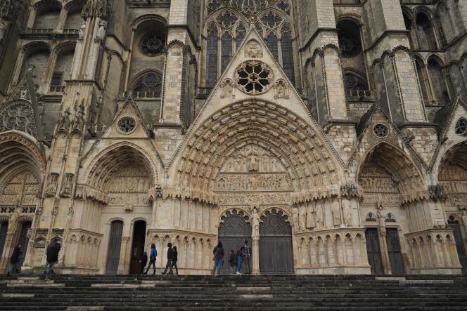 Bourges Cathedral, April 20, 2019. 