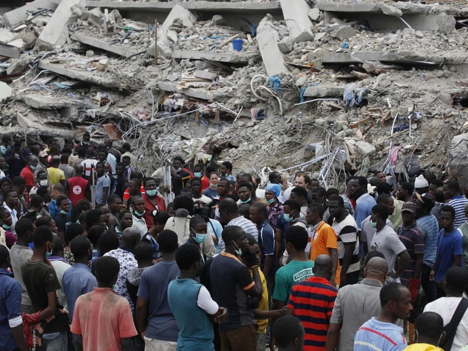 In 2015, a building belonging to the Preacher's Church in Lagos collapsed 