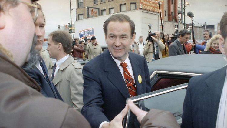 Pat Buchanan, an adviser to several Republican presidents, tried to get into the White House himself in 1992.