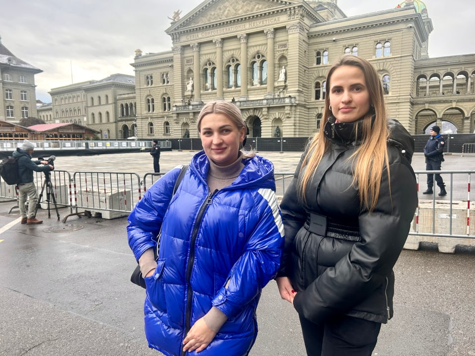 Two young Ukrainian women on Bundesplatz. 