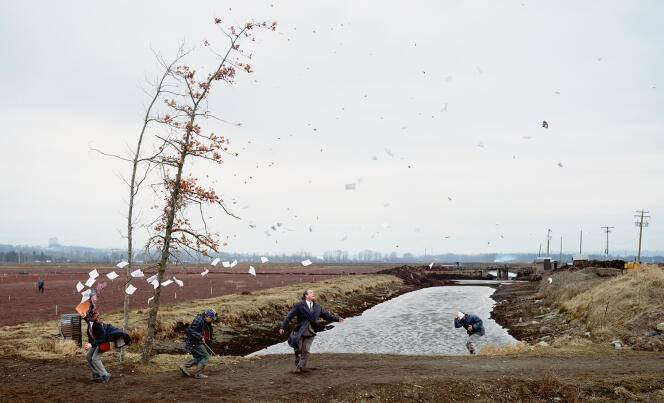 “A Sudden Gust of Wind” (after Hokusai), 1993, by Jeff Wall.
