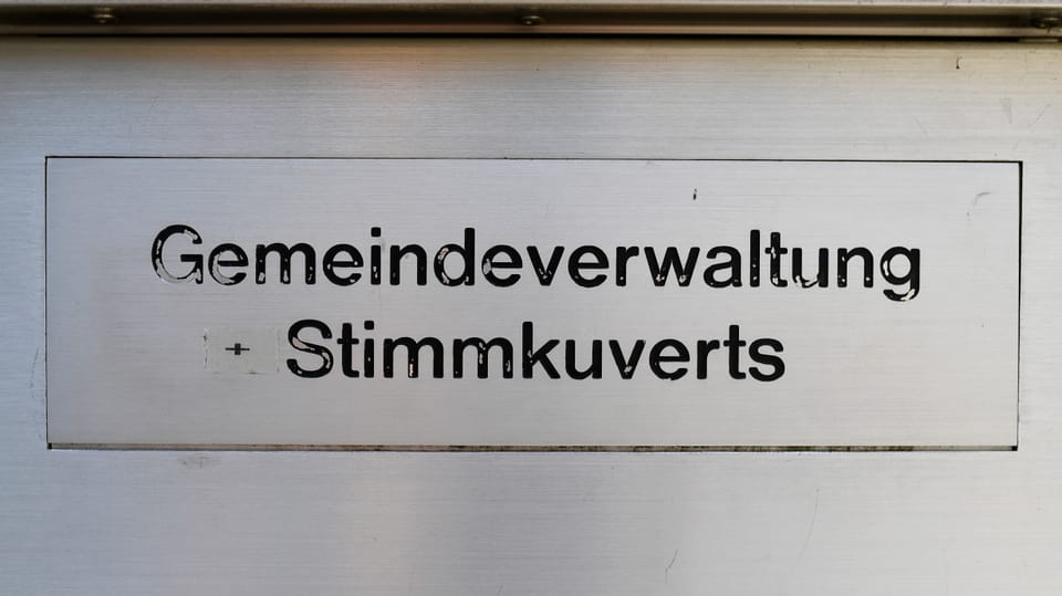Mailbox labeled with municipal administration