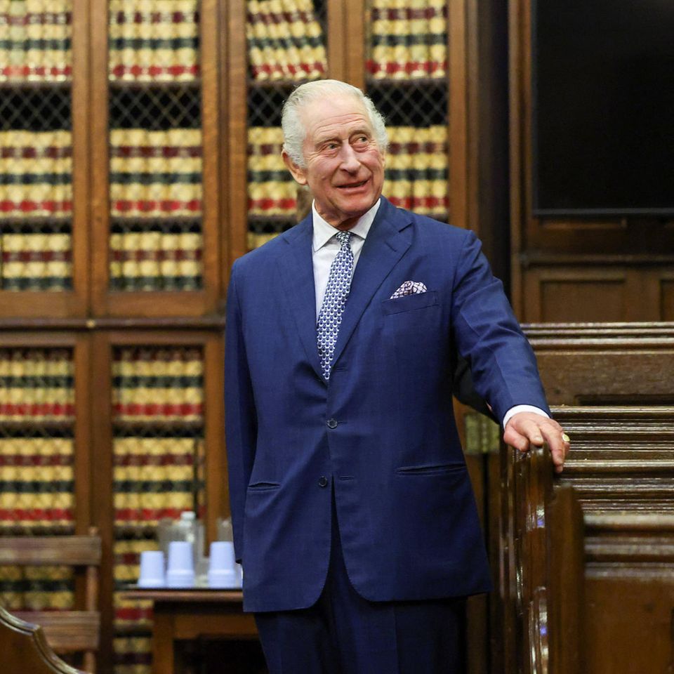King Charles on a visit to the "Royal Courts of Justice" in December 2023