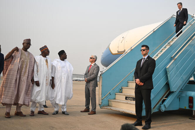 US Secretary of State Antony Blinken gets off his plane at the airport in Abuja, Nigeria, January 23, 2024.