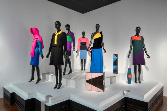 Decors and works by Claudia Wieser visible in the exhibition “Yves Saint Laurent.  Formes”, presented at the Yves Saint Laurent Museum until January 14.